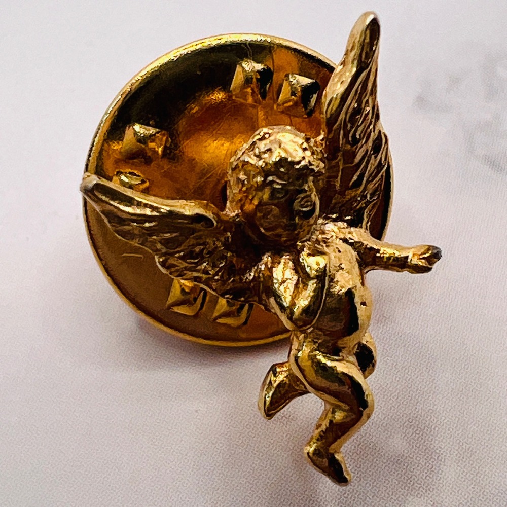 Vintage Gold Tone Cherub Angel Pin Flying Cupid Lapel Pin Tie Tack Accessory